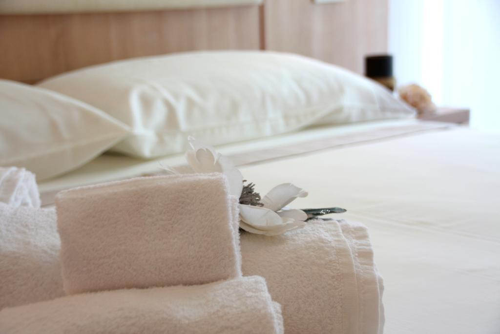 Hotel Astrid Cervia Exterior photo