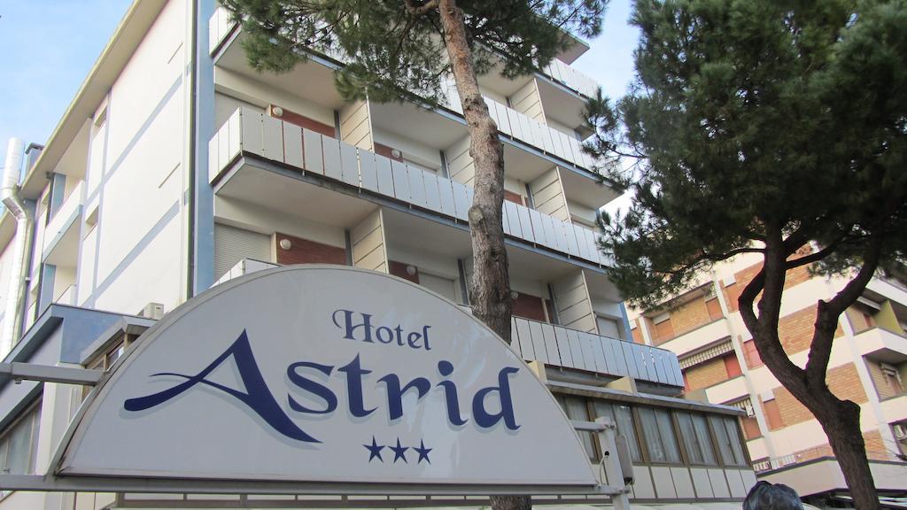 Hotel Astrid Cervia Exterior photo